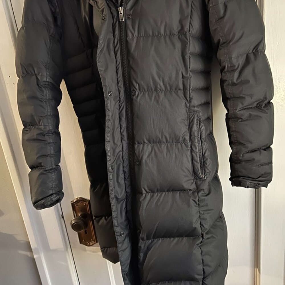 Patagonia Black Down Puffer Parka Women's Size Small - Picture 10 of 14